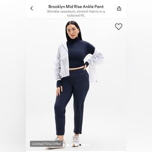 🔹Athleta Navy Brooklyn Ankle Pant - NWOT